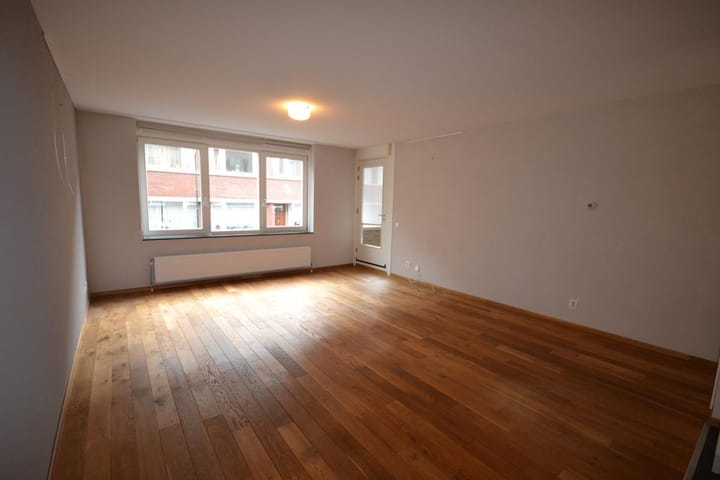 Appartement te huur: Graaf Florisstraat 27, Voorburg