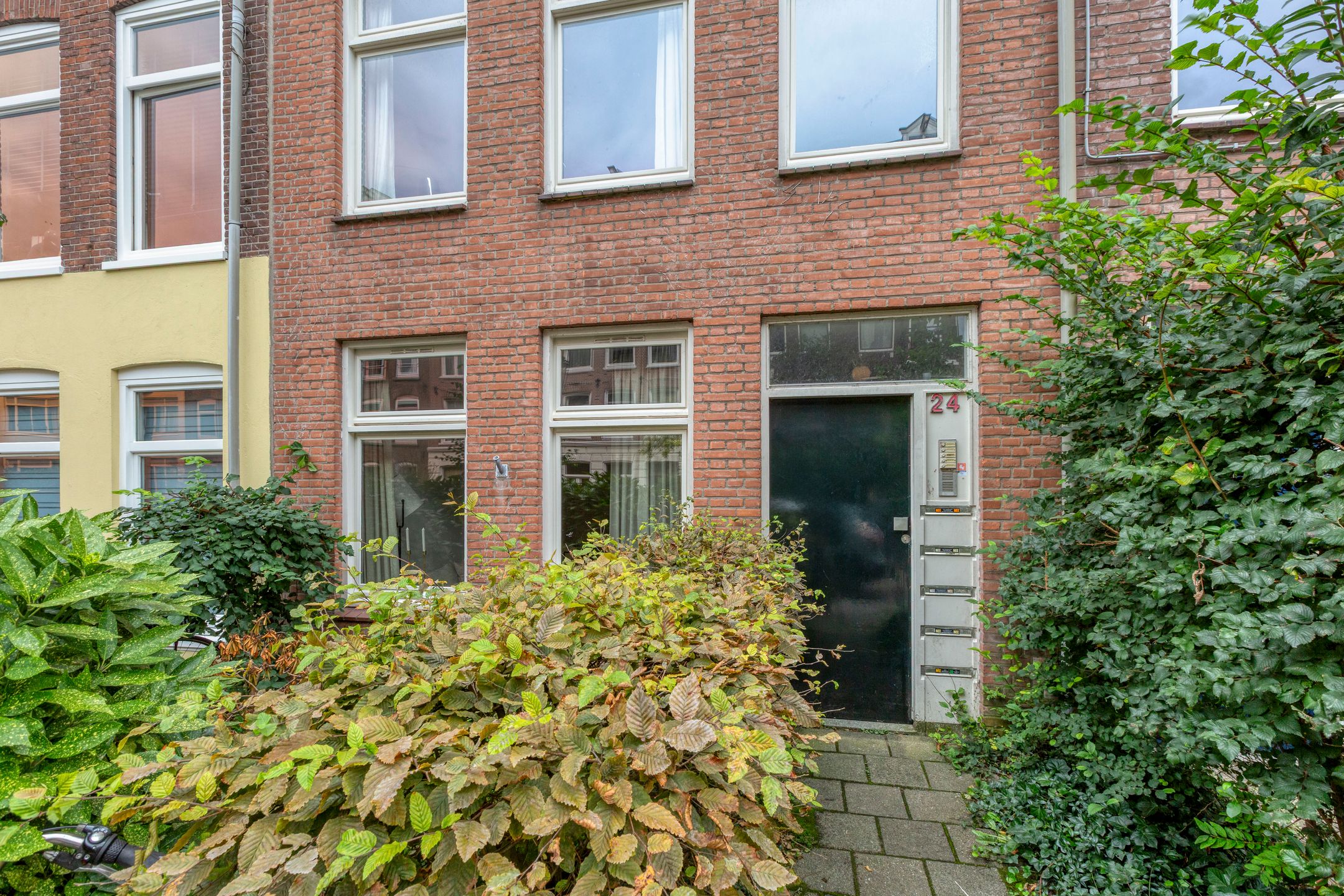 Photo 24 of Burmanstraat 24-H