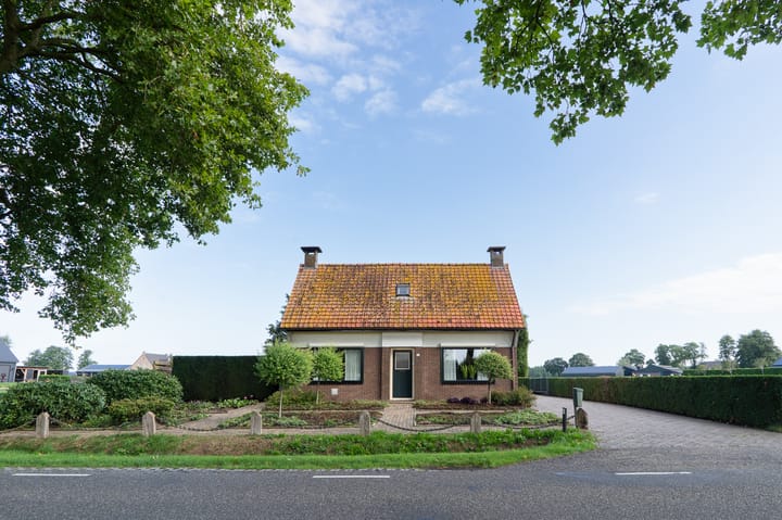 Vrijstaande woning te koop: Postweg 22, De Glind
