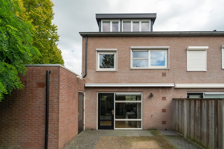 Foto 2 van Warmelo 2
