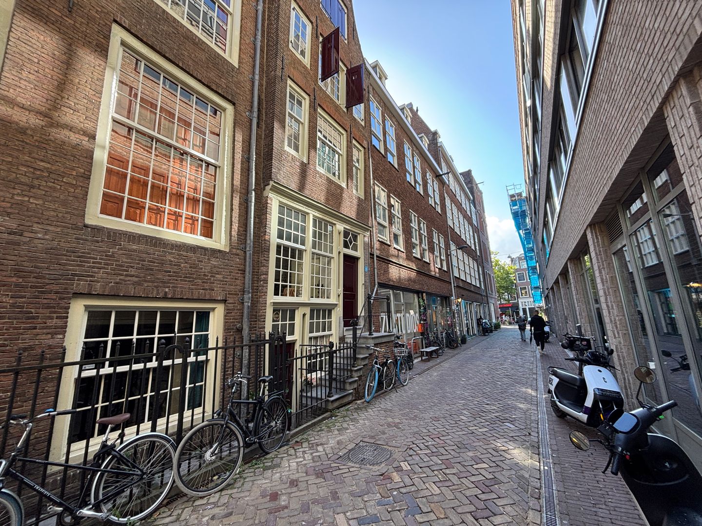 Bekijk foto 5 van Wijdesteeg 3-A