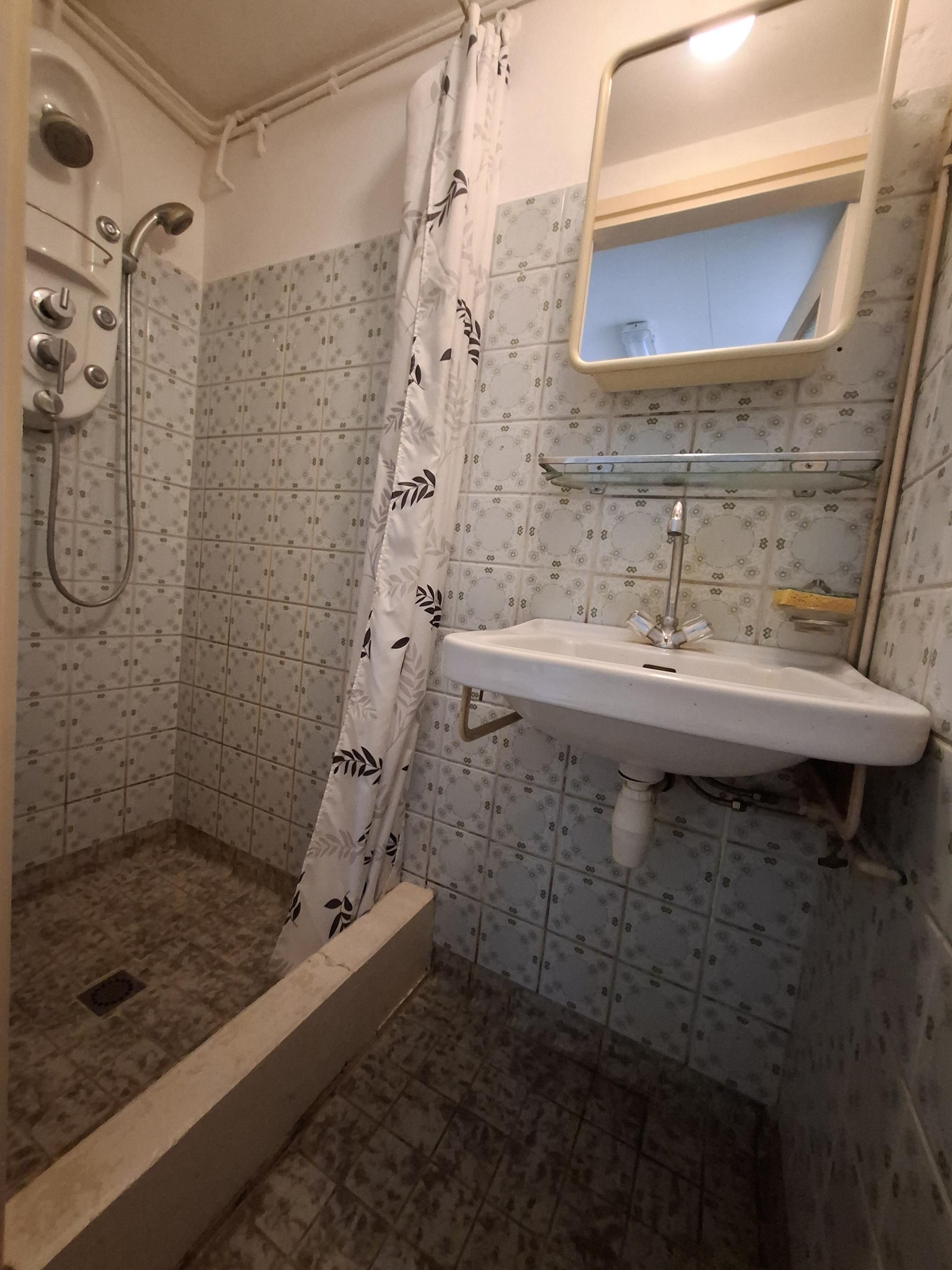 Photo 12 of Van Hardenbroekstraat 33