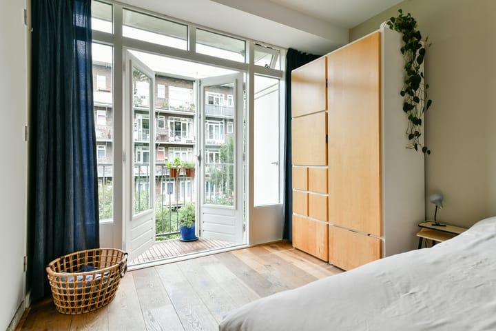 Appartement te koop: Solebaystraat 66-1, Amsterdam