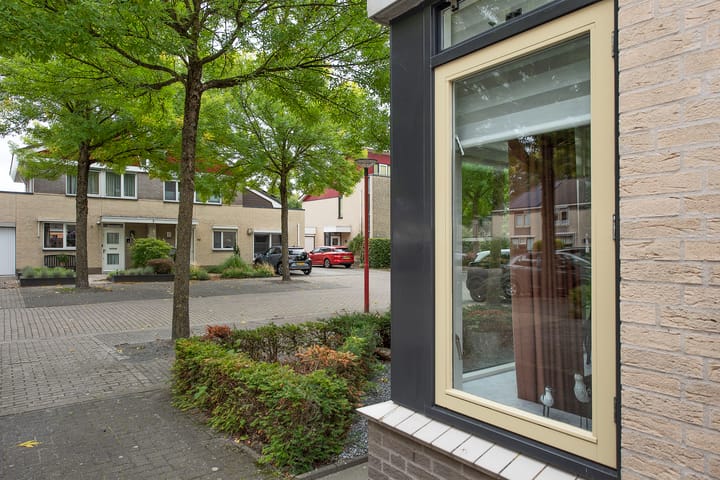 Tussenwoning te koop: Mariëndaal 109, Enschede