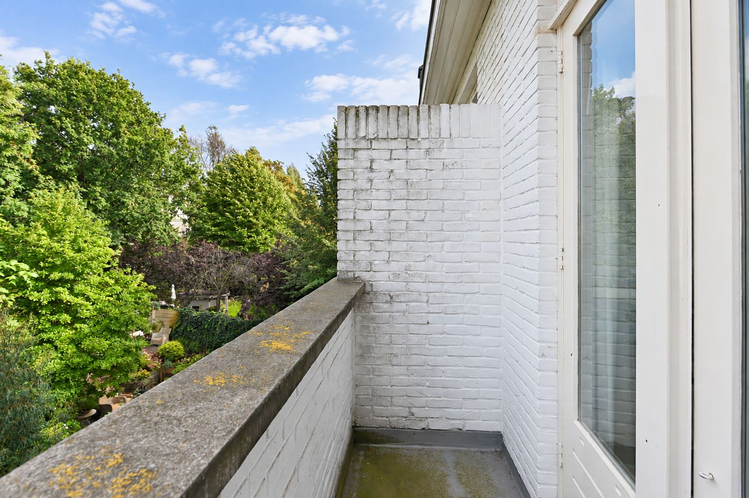 Photo 15 of Johan van Oldenbarneveltlaan 39-B
