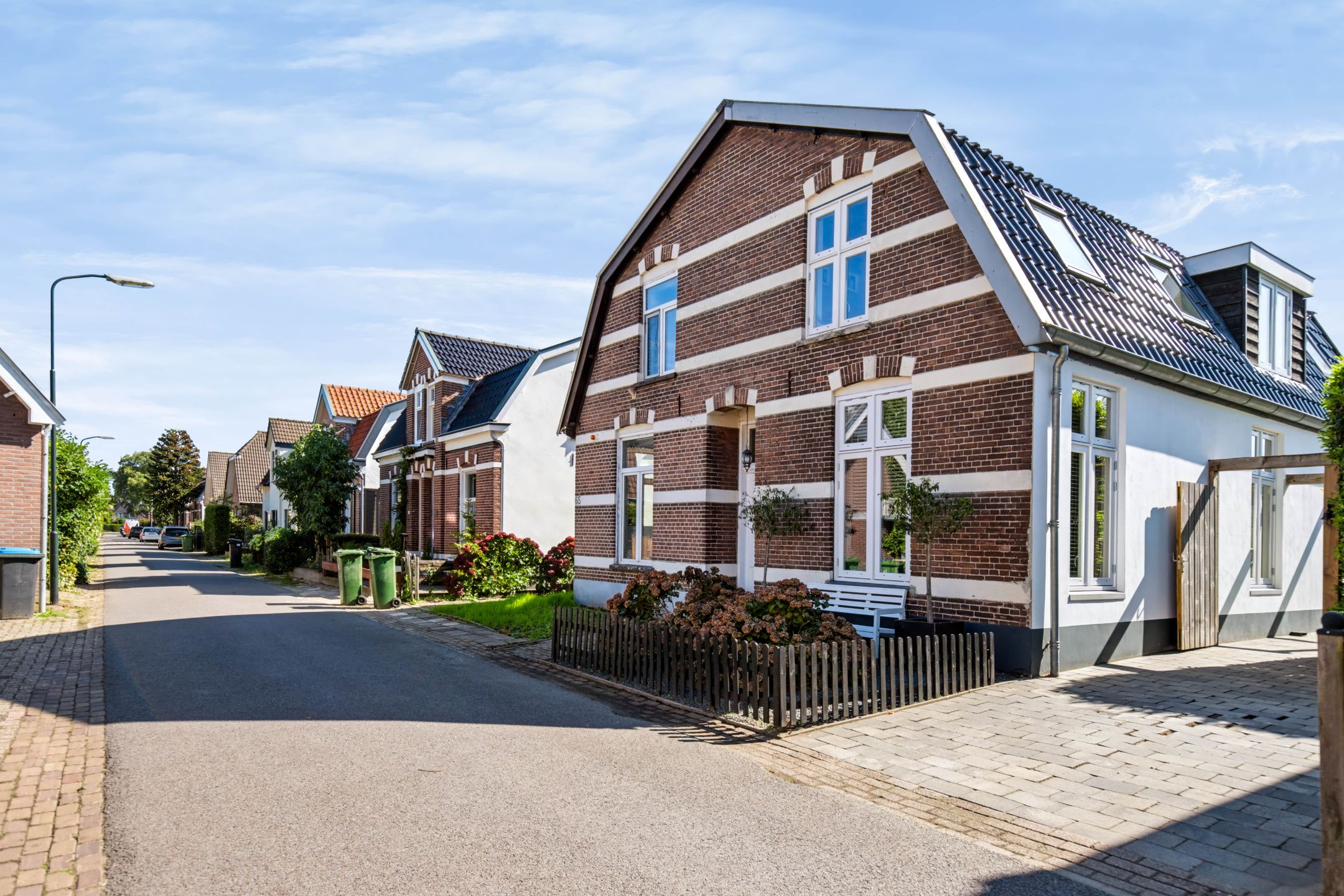 Photo 39 of Oranjestraat 67