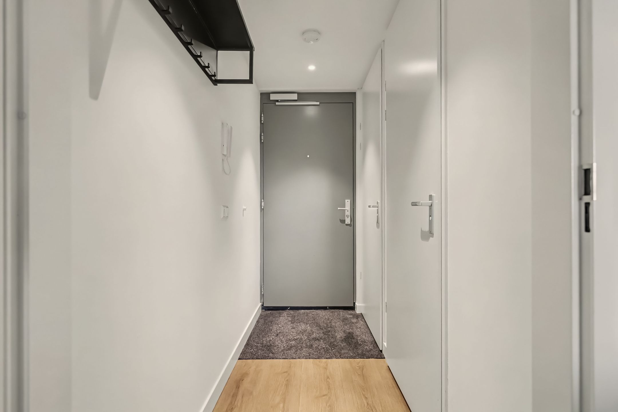 Photo 21 of Stationsweg 5-B