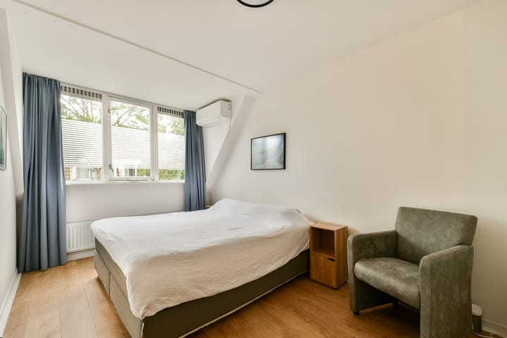 Tussenwoning te koop: Troubadour 10, Amstelveen