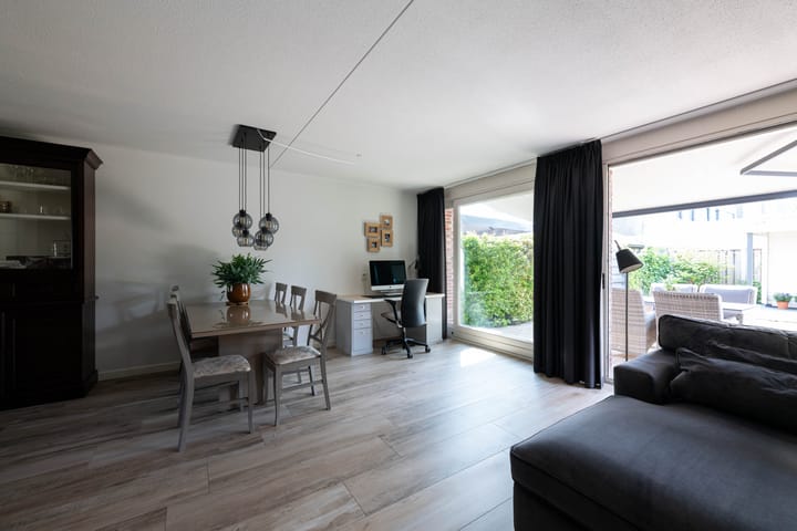 Hoekwoning te koop: Moriaanseweg Oost 120, Hellevoetsluis