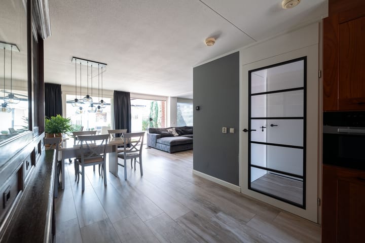 Hoekwoning te koop: Moriaanseweg Oost 120, Hellevoetsluis
