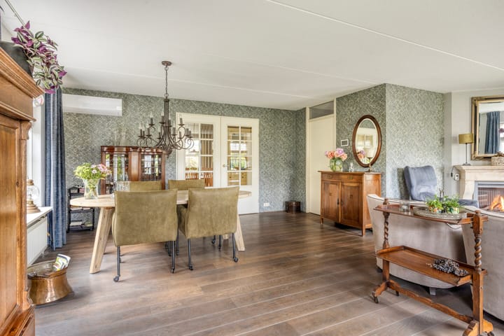 Vrijstaande woning te koop: Valkruid 27, Klazienaveen