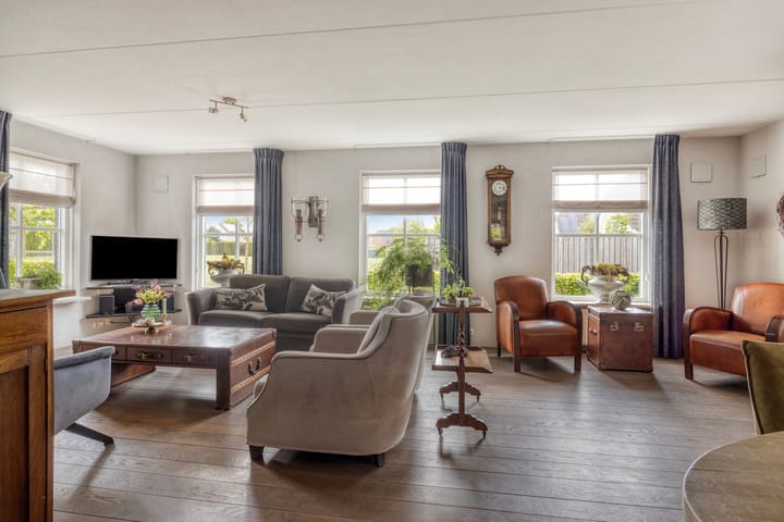 Vrijstaande woning te koop: Valkruid 27, Klazienaveen