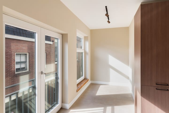 Studio te koop: Bouwelouwensteeg 52F, Leiden