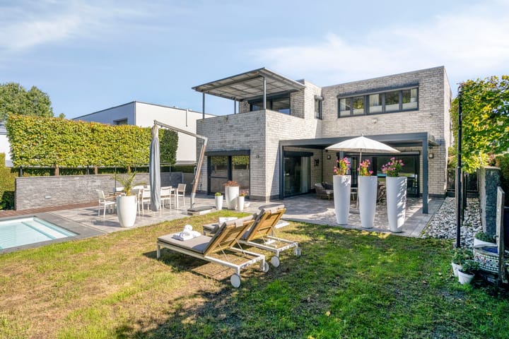 Vrijstaande woning te koop: Hazelaar 8, Landgraaf