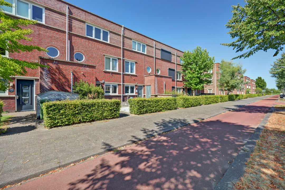 Foto 46 van Laan van Magisch Realisme 19-A