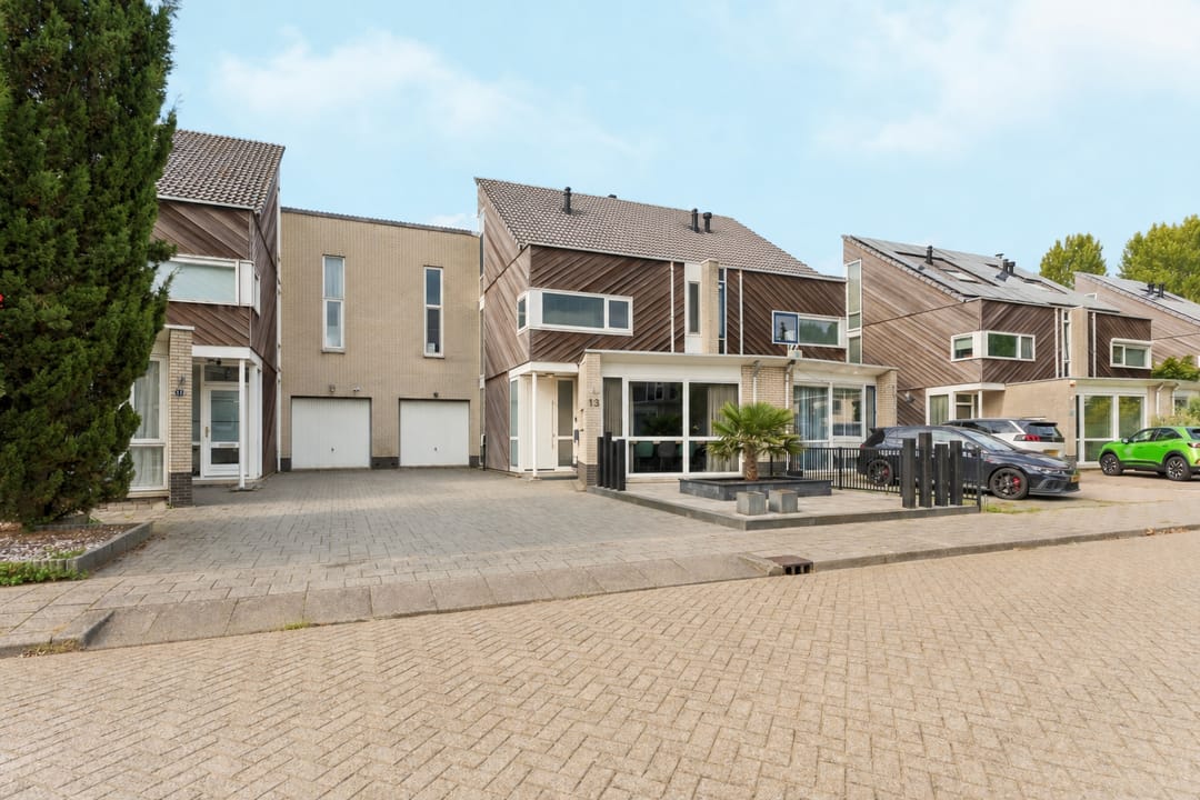 Foto 1 van Aardbeienstraat 13