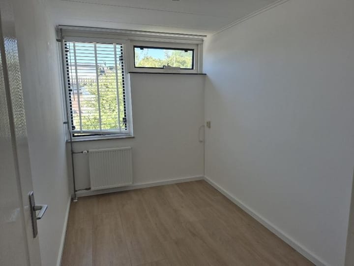 Tussenwoning te koop: Dendermondestraat 15, Breda