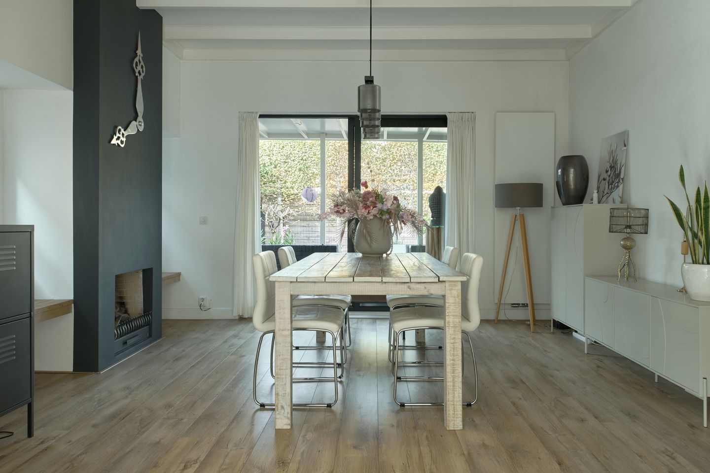 Foto 19 van Burgemeester Wuiteweg 62