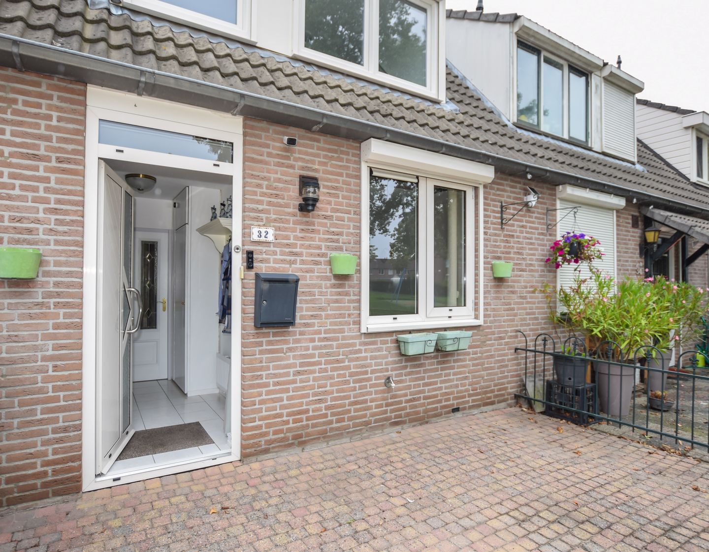 Photo 10 of de Savornin Lohmanstraat 32