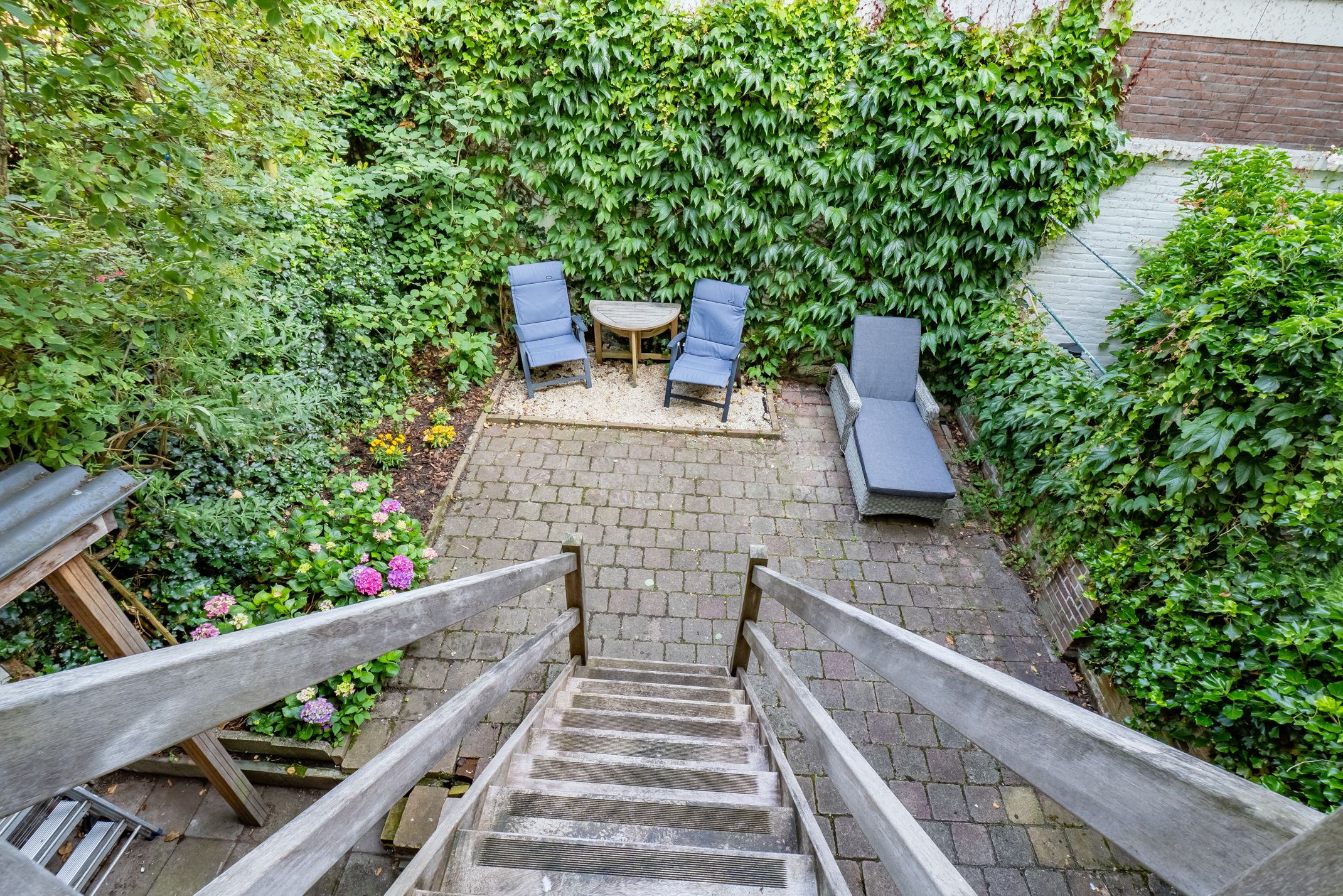 Photo 15 of Adelaarstraat 92
