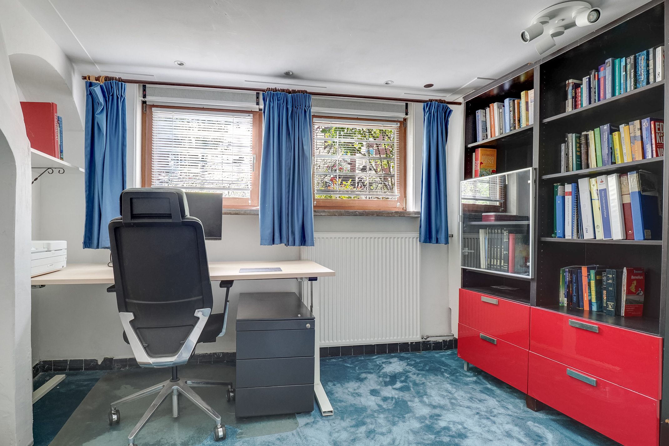 Photo 30 of Adelaarstraat 92