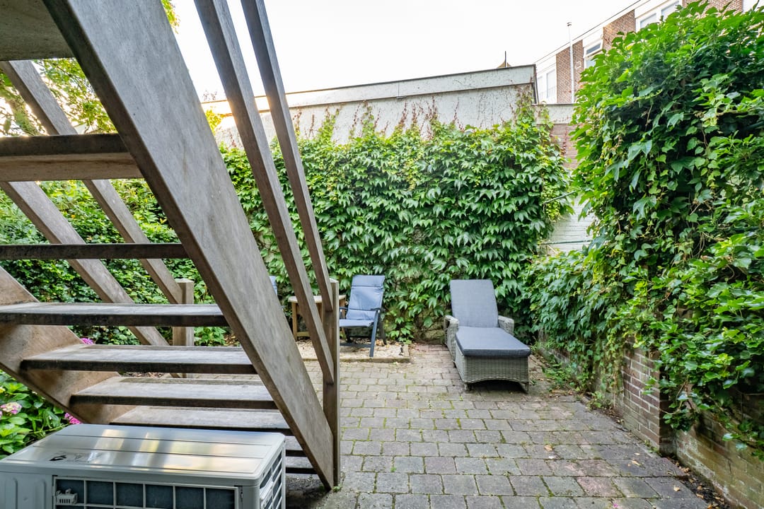 Photo 43 of Adelaarstraat 92