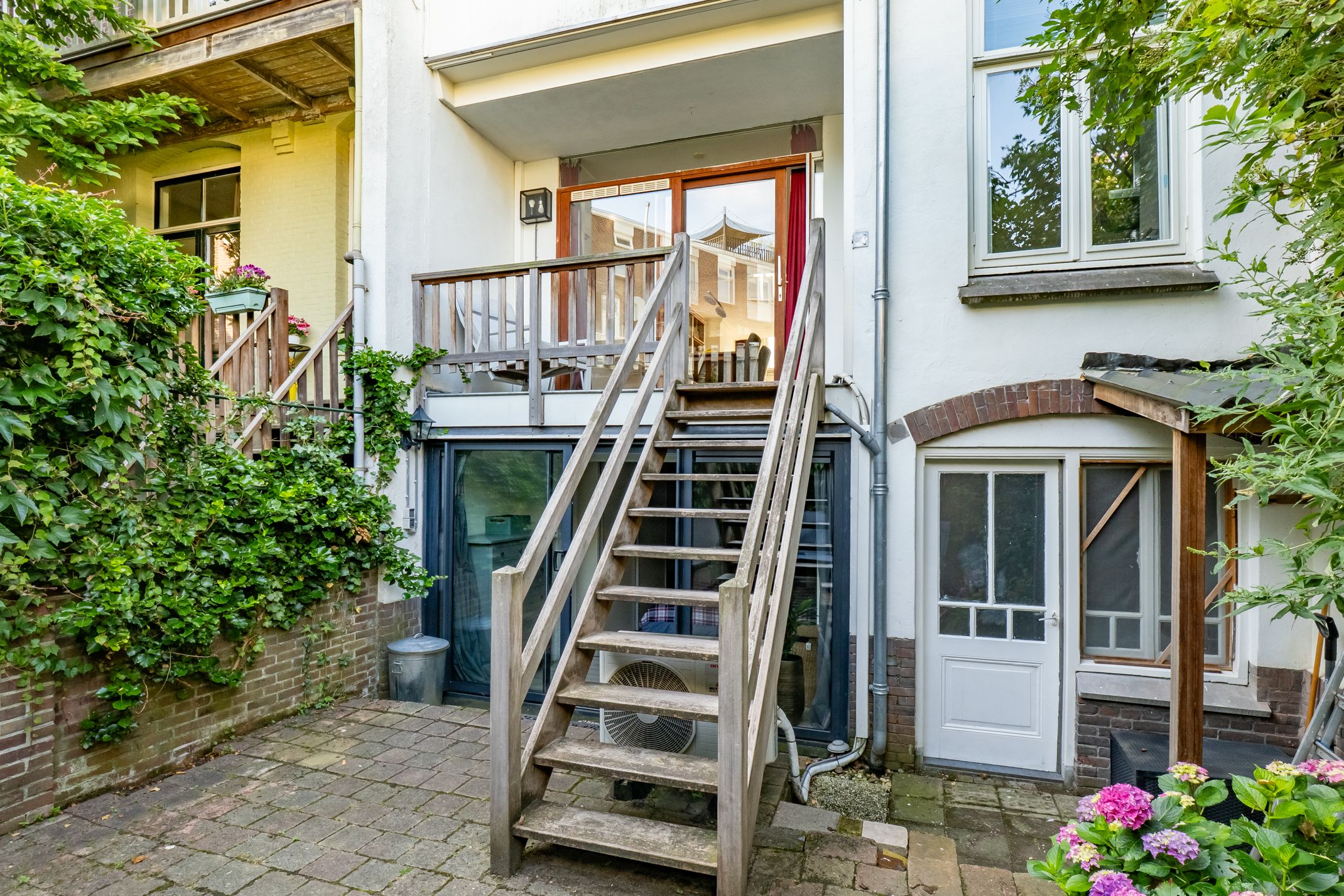 Photo 45 of Adelaarstraat 92