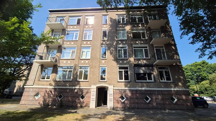 Johannes van Zantenstraat 23 — te koop in Tilburg, Portiekflat (appartement)