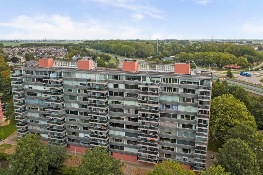 Photo 47 of P.J. Oudstraat 198