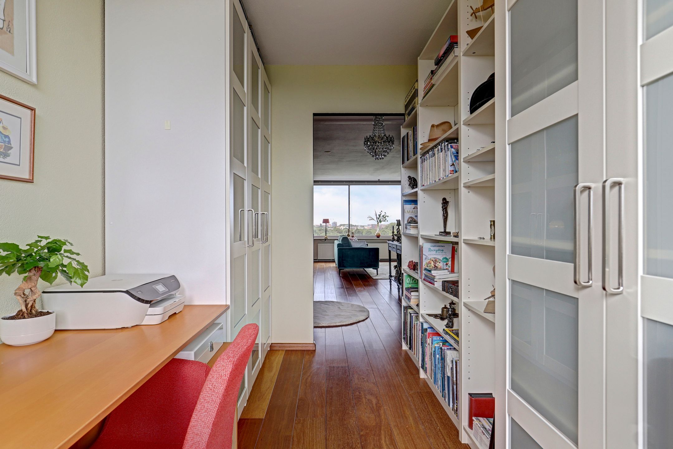 Photo 39 of P.J. Oudstraat 198
