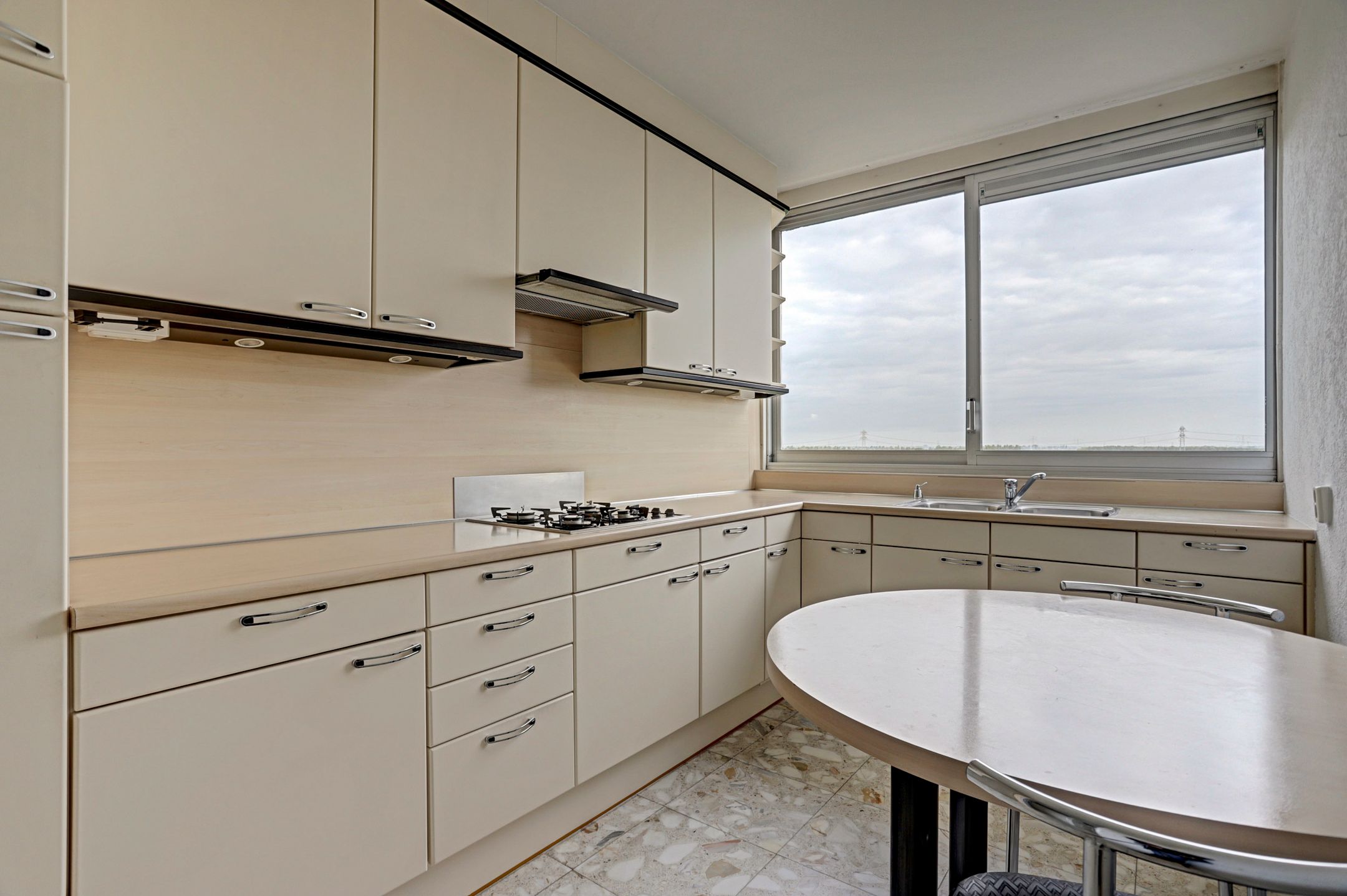 Photo 6 of P.J. Oudstraat 74