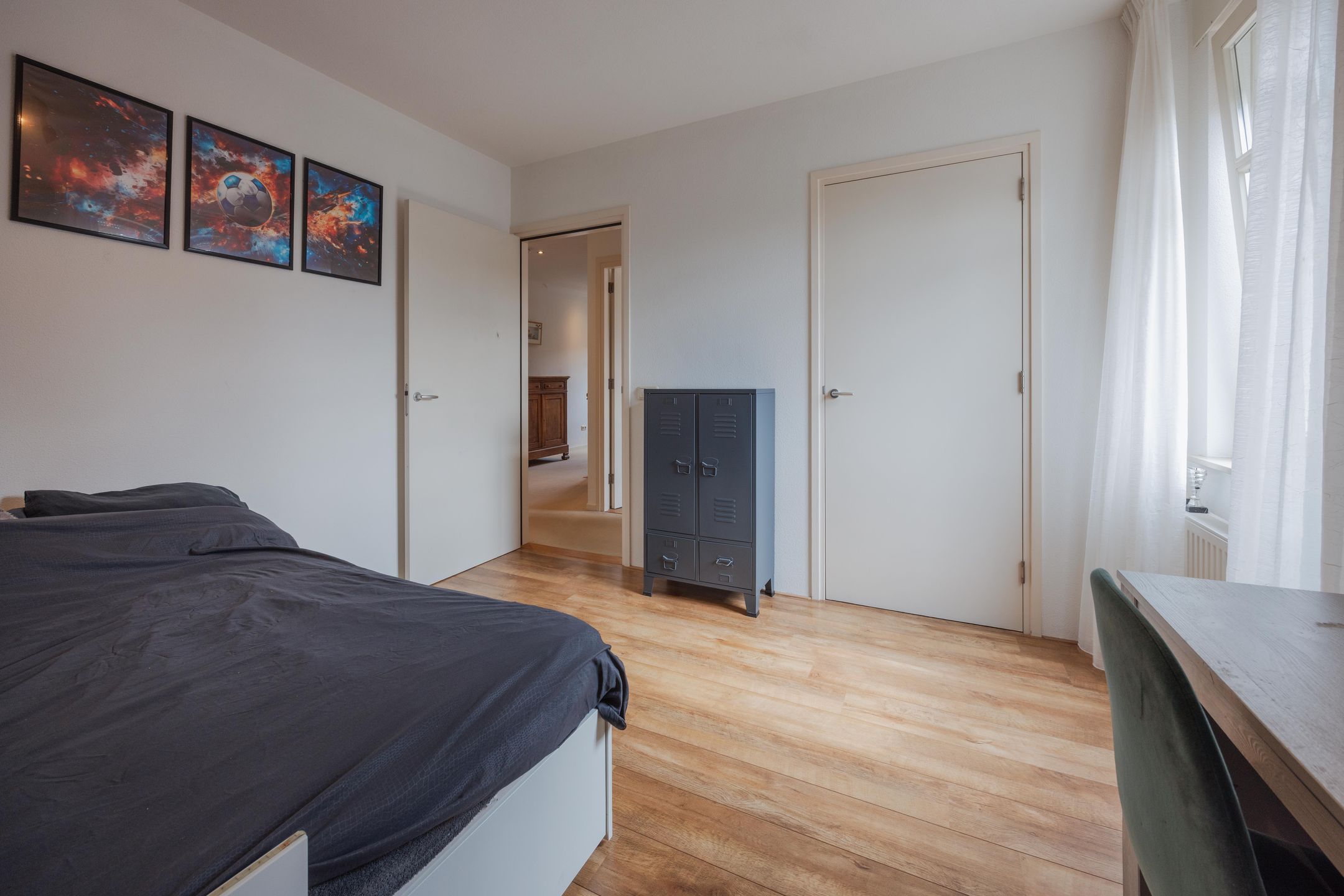 Photo 33 of Maasstraat 2-B