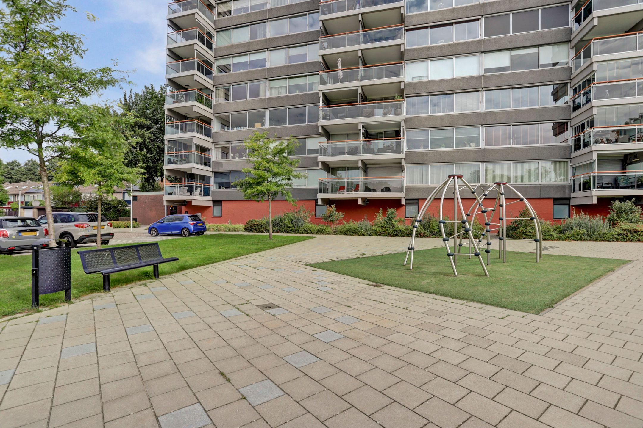 Photo 36 of P.J. Oudstraat 74