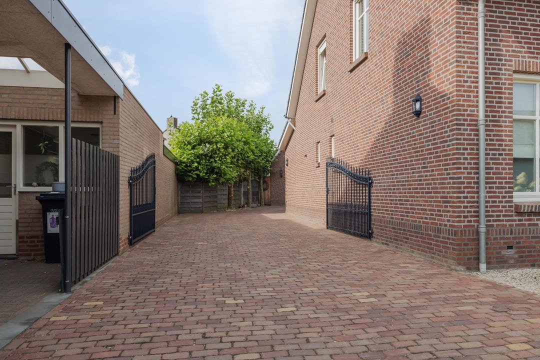 Photo 53 of Maasstraat 2-B