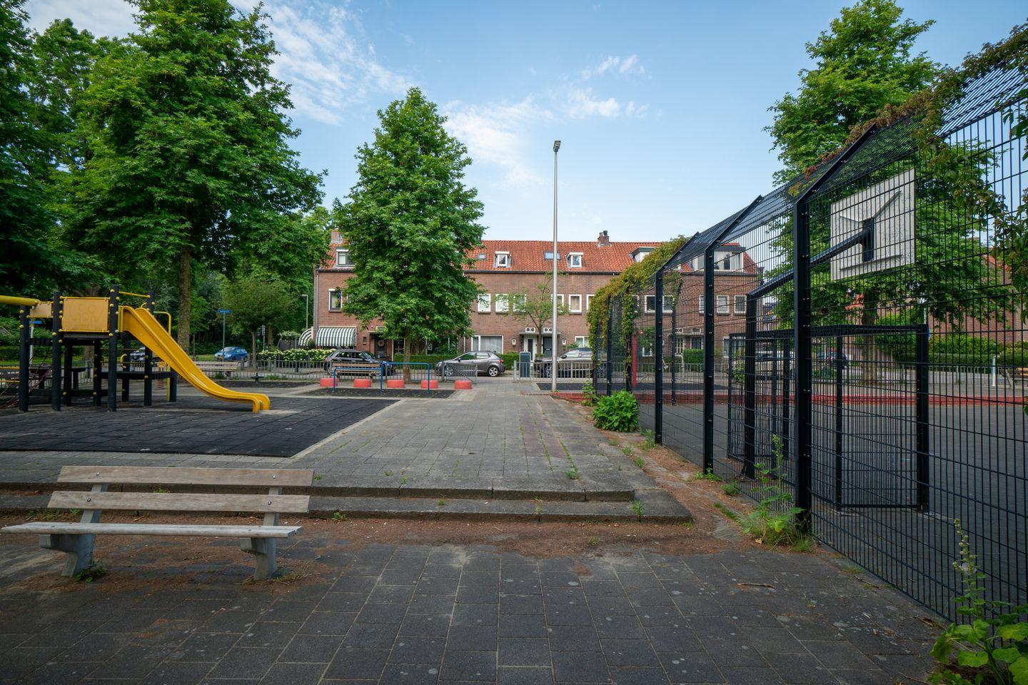 Foto 45 van Barkasstraat 5