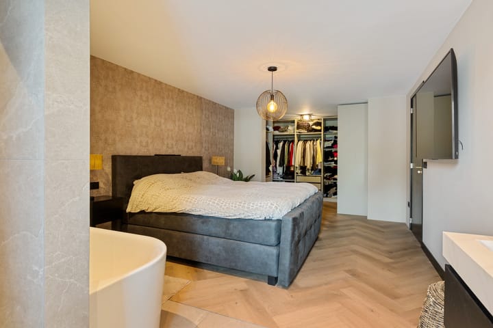 Vrijstaande woning te koop: Kievitstraat 13, Haler