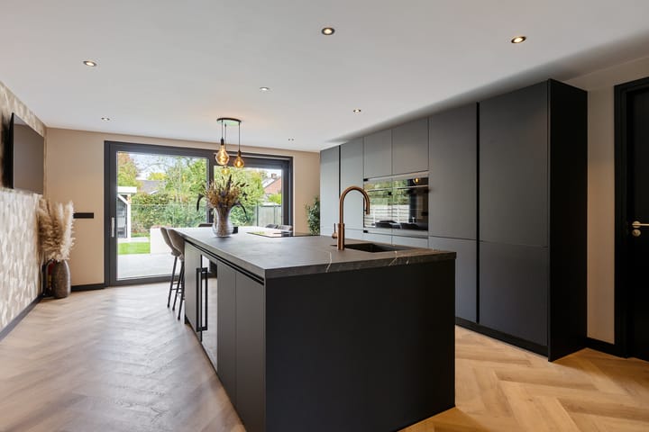 Vrijstaande woning te koop: Kievitstraat 13, Haler