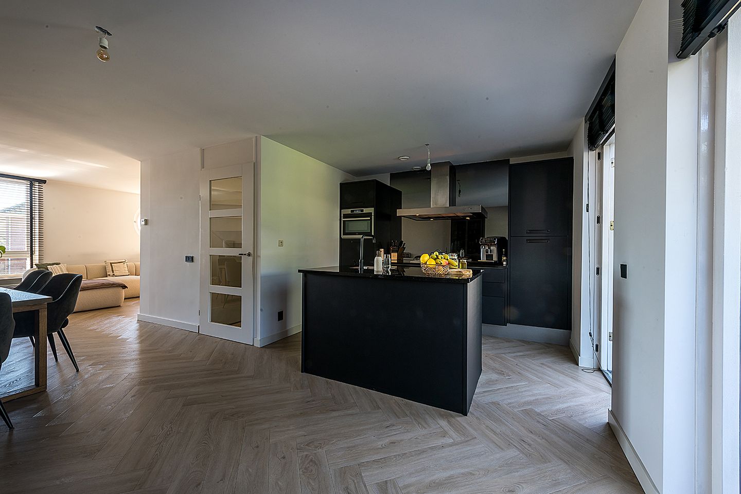 Photo 14 of John Erkensstraat 32