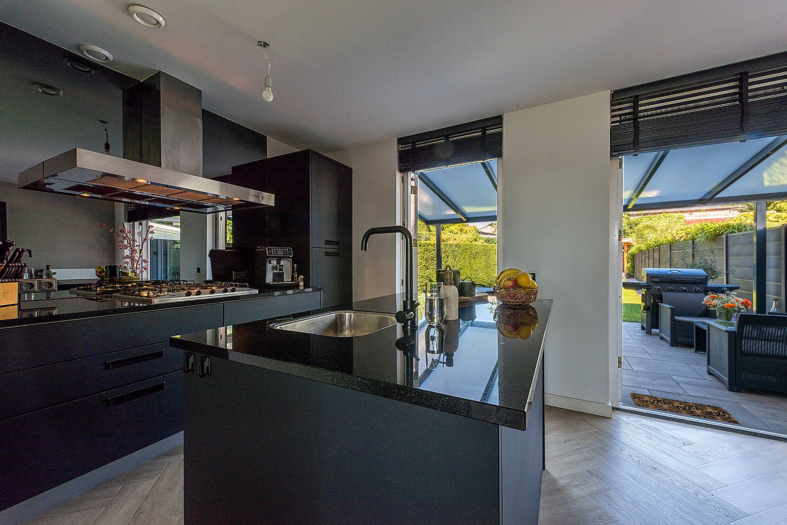 Photo 15 of John Erkensstraat 32