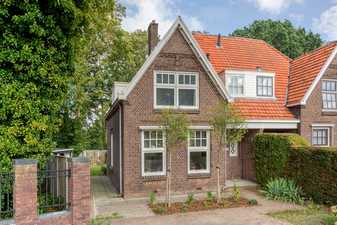 Photo 8 of Burg van der Lelysingel 1