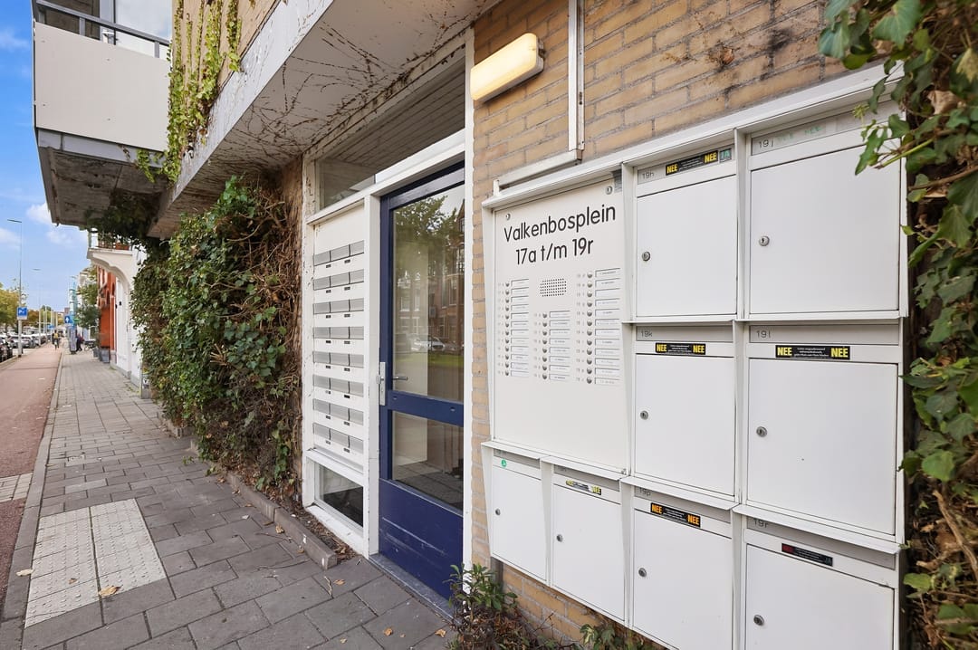 Photo 38 of Valkenbosplein 19-P