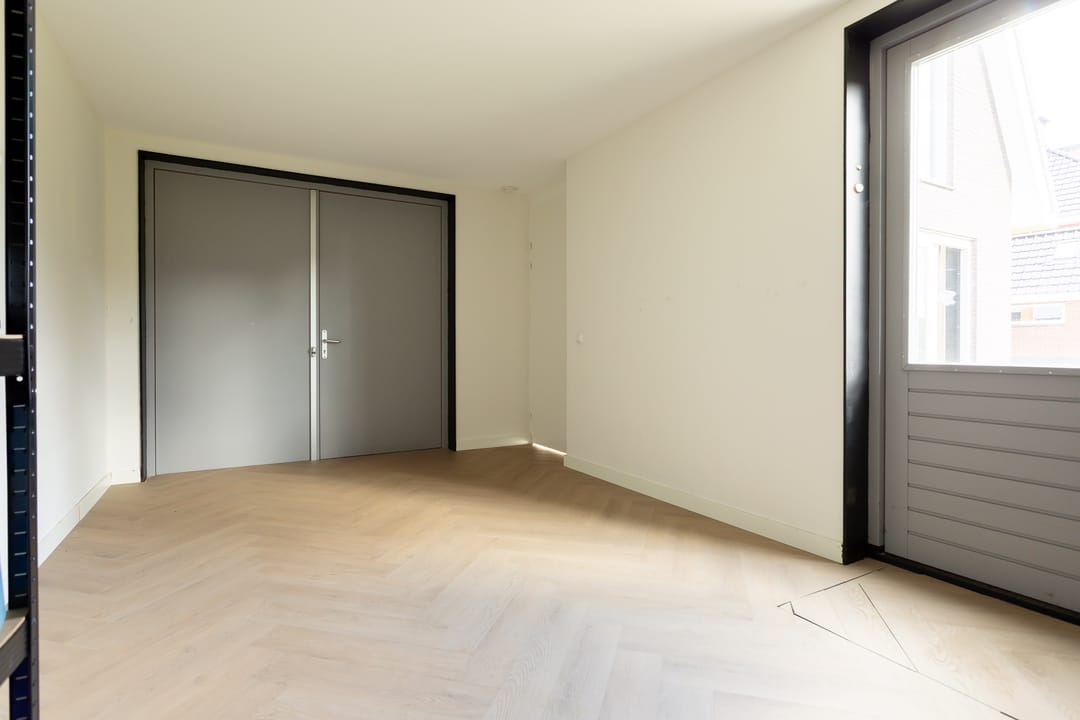 Foto 23 van Van der Veldelaan 10