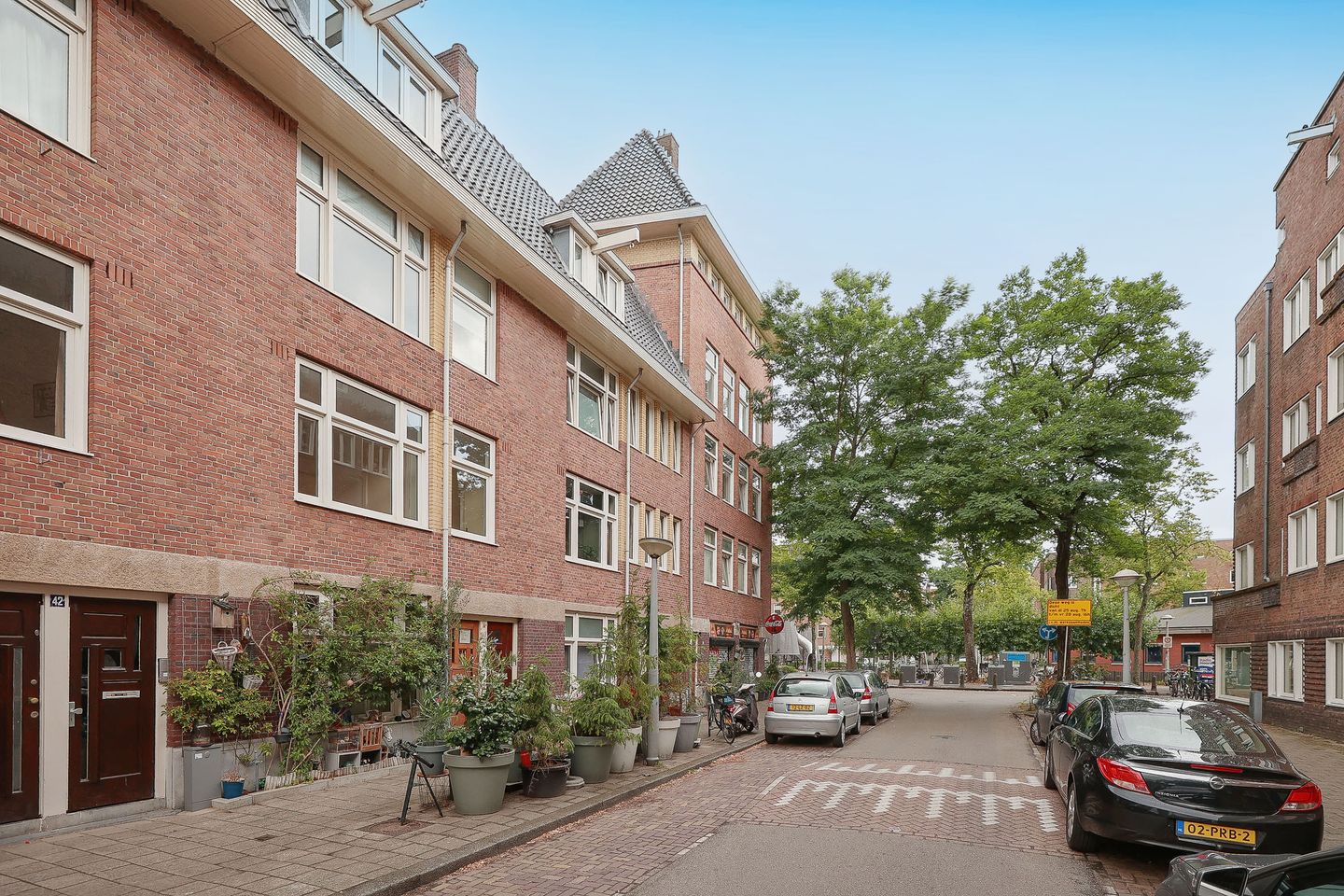 Photo 19 of Davisstraat 40-1