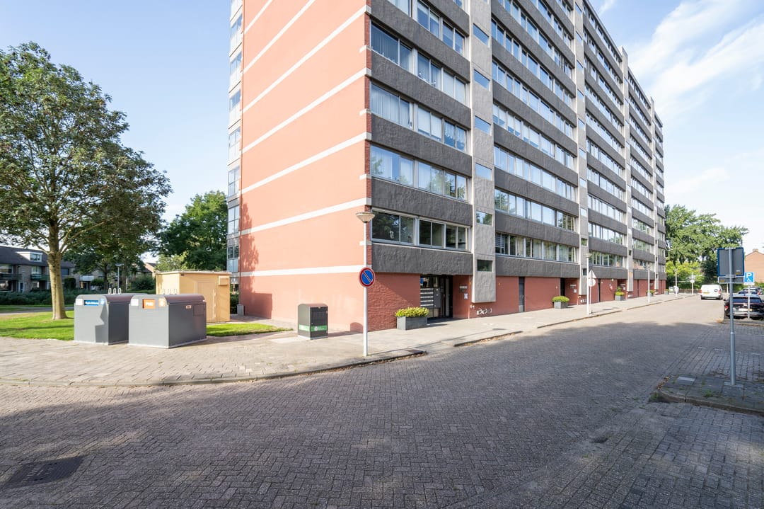 Photo 28 of P.J. Oudstraat 126