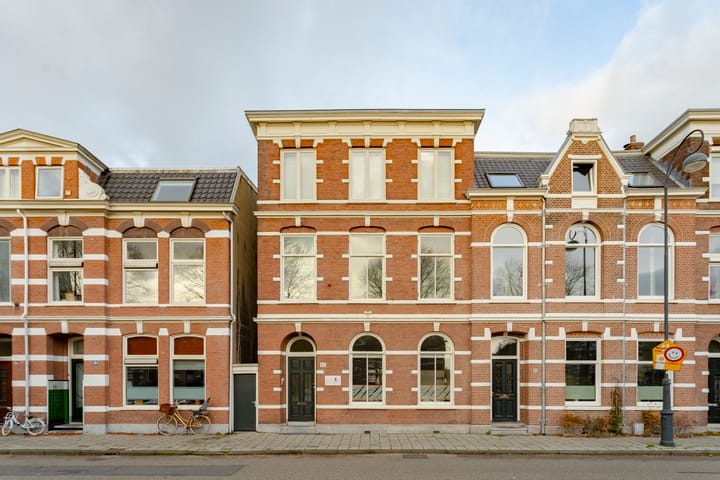 Leidsevaart 102