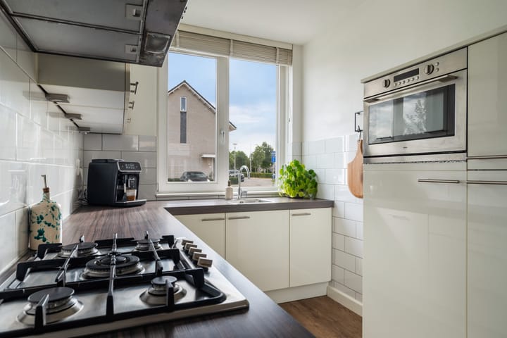 Tussenwoning te koop: Zwarte Meerstraat 1, Berkel En Rodenrijs