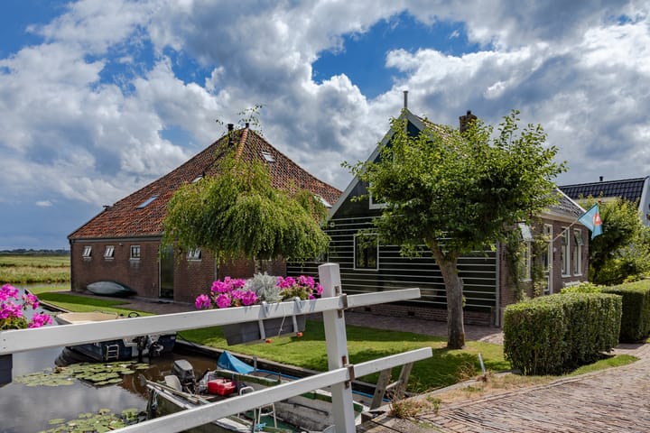Vrijstaande woning te koop: Dorpsstraat 15, Watergang