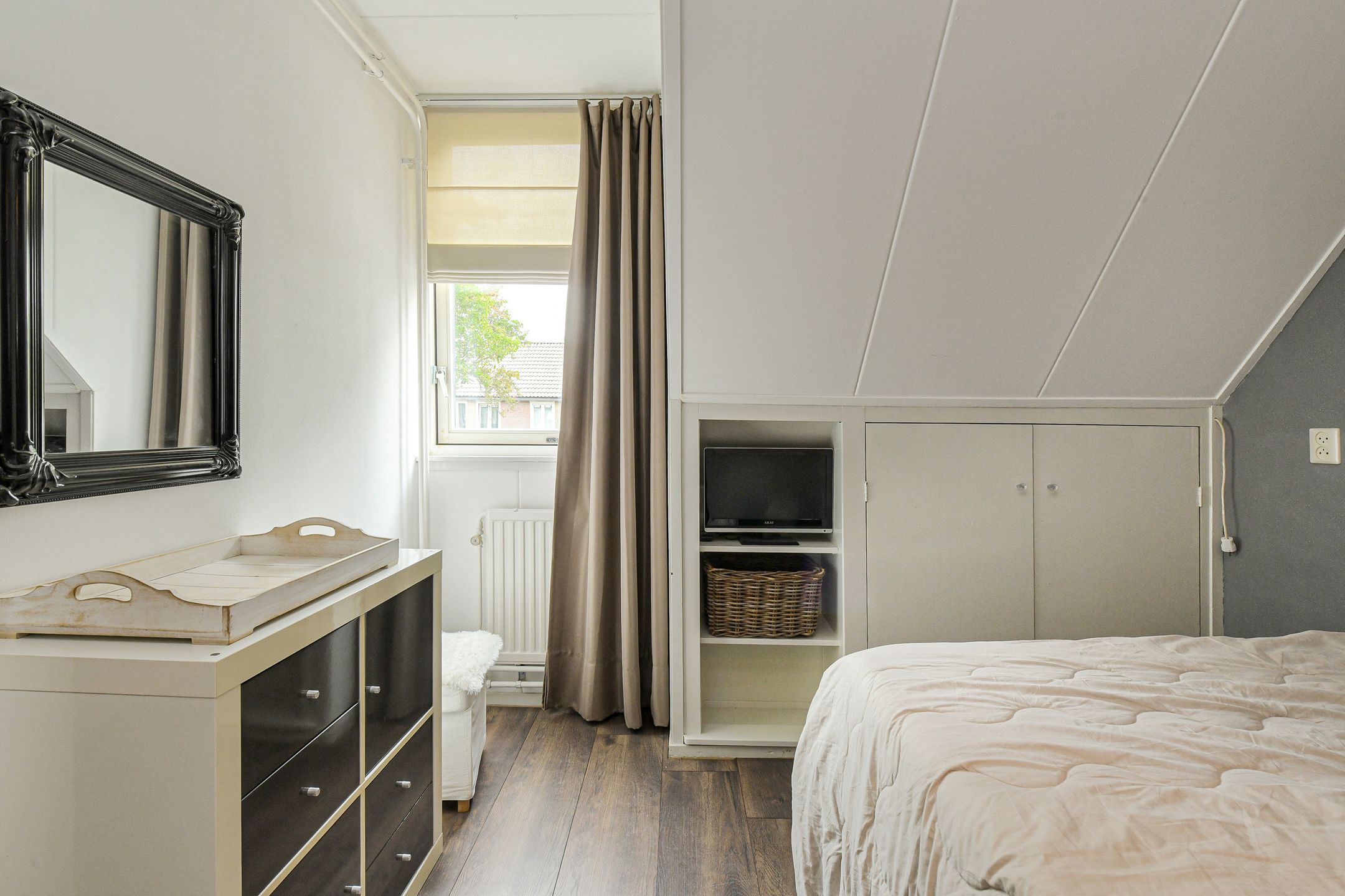 Photo 36 of Roemer Visscherstraat 23