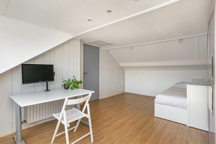 Tussenwoning te koop: Evertsenstraat 8, De Meern