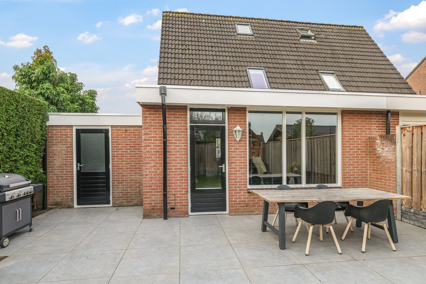 Photo 34 of Schoutstraat 16
